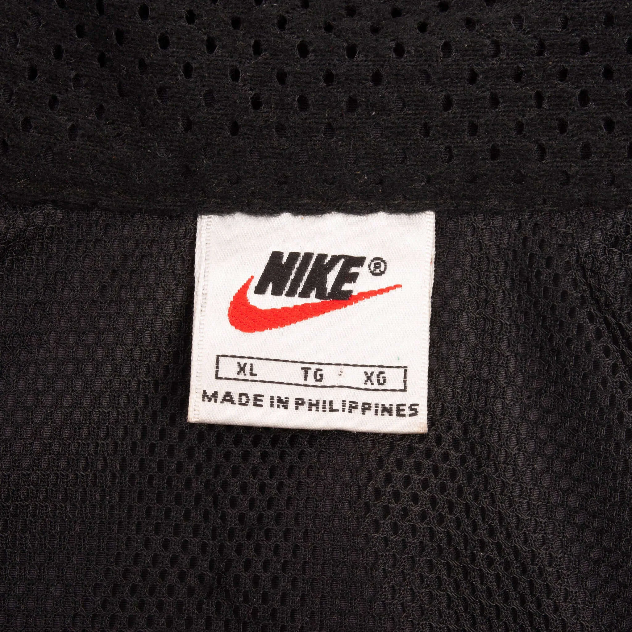 VINTAGE NIKE BLACK PULLOVER WINDBREAKER JACKET 1990S SIZE XL
